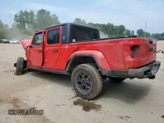 2022 Jeep Gladiator Texas Trail with VIN 1C6HJTAGXNL135397, listed as a Copart auction lot 59975665 with 111,849 mi miles and Non repairable. Bid and sale history available at DreamBid. Image 2.