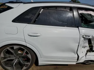 2024 Audi RS Q8 z VIN WU1ARBF10RD011806, wystawiony jako Copart lot #66517494 z przebiegiem 2049 mil mil oraz Szkody całkowita. Historia ofert i sprzedaży dostępna na DreamBid. Obrazek 11.