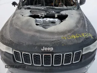 2017 Jeep Grand Cherokee Laredo z VIN 1C4RJFAG2HC799700, wystawiony jako Copart lot #40062834 z przebiegiem Nie podano mil oraz Nie do naprawy • Non repairable. Historia ofert i sprzedaży dostępna na DreamBid. Obrazek 13.