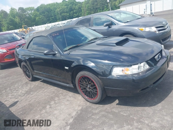 2003 Ford Mustang GT Deluxe z VIN 1FAFP45XX3F417295, wystawiony jako IAAI lot #42229765 z przebiegiem 161 488 mil mil oraz . Historia ofert i sprzedaży dostępna na DreamBid. Obrazek 1.
