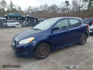 2009 Toyota Matrix with VIN 2T1KU40E89C155270, listed as a IAAI auction lot 41884468 with 213,049 mi miles. Bid and sale history available at carsss.com. Image 2.