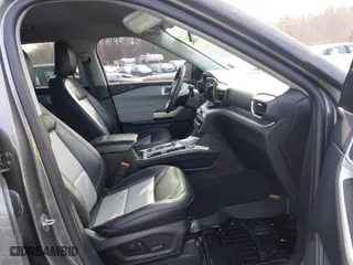 2022 Ford Explorer XLT with VIN 1FMSK8DH8NGB66102, listed as a IAAI auction lot 41386991 with 60,004 mi miles. Bid and sale history available at carsss.com. Image 5.