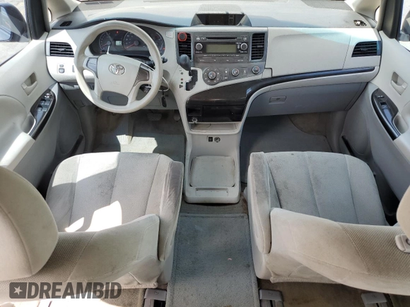 2012 Toyota Sienna с VIN 5TDZK3DCXCS198708, выставлен на аукционе Copart как лот 62806745 с пробегом 172 460 миль миль и Списание • Salvage title. История ставок и продаж доступна на DreamBid. Изображение 8.