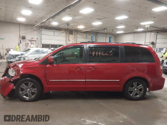 2008 Dodge Grand Caravan SXT with VIN 2D8HN54P18R120109, listed as a IAAI auction lot 41444663 with 165,610 mi miles and . Bid and sale history available at DreamBid. Image 14.