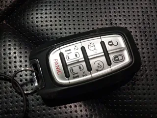 2023 Chrysler Pacifica Hybrid Limited with VIN 2C4RC1S74PR632658, listed as a IAAI auction lot 41862499 with 47,919 mi miles. Bid and sale history available at carsss.com. Image 11.