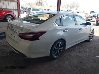 2017 Nissan Altima SR with VIN 1N4AL3AP9HC166428, listed as a IAAI auction lot 41955725 with 52,826 mi miles and . Bid and sale history available at carsss.com. Image 4.