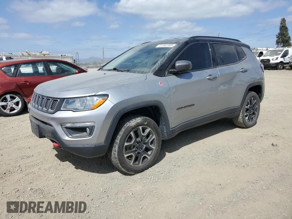 2019 Jeep Compass Trailhawk with VIN 3C4NJDDB3KT785383, listed as a Copart auction lot 53398135 with 83,498 mi miles and Salvage Title. Bid and sale history available at carsss.com. Image 1.