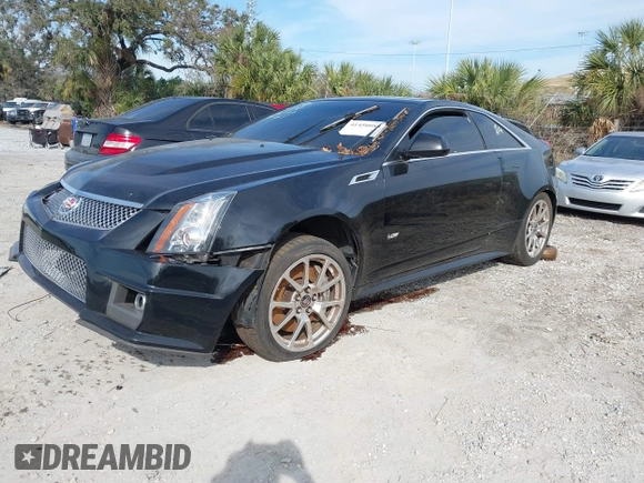 2013 Cadillac CTS-V z VIN 1G6DV1EP2D0167743, wystawiony jako IAAI lot #41450088 z przebiegiem 131 184 mil mil oraz . Historia ofert i sprzedaży dostępna na DreamBid. Obrazek 21.