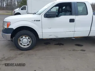2014 Ford F-150 XL with VIN 1FTEX1EM3EFA57073, listed as a IAAI auction lot 41827139 with 178,970 mi miles and . Bid and sale history available at carsss.com. Image 17.