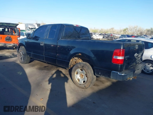 2007 Ford F-150 XLT with VIN 1FTPX14V87FB33280, listed as a IAAI auction lot 42017908 with 162,126 mi miles. Bid and sale history available at carsss.com. Image 3.