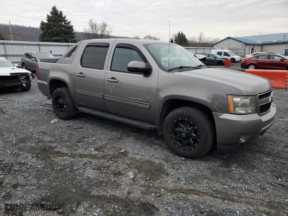 2009 Chevrolet Avalanche LT w/2LT with VIN 3GNFK22069G219929, listed as a Copart auction lot 82619804 with 189,811 mi miles and Salvage Title. Bid and sale history available at carsss.com. Image 4.