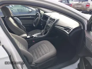 2013 Ford Fusion S with VIN 3FA6P0G73DR160667, listed as a IAAI auction lot 40964633 with 130,487 mi miles. Bid and sale history available at carsss.com. Image 5.