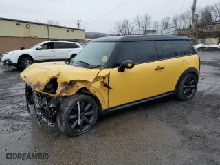 2008 MINI Cooper Clubman with VIN WMWML33518TJ46609, listed as a Copart auction lot 54656945 with 0 mi miles and Non Repairable. Bid and sale history available at carsss.com. Image 1.