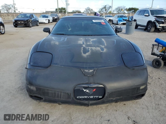 1998 Chevrolet Corvette with VIN 1G1YY22G7W5129651, listed as a Copart auction lot 45320685 with 223,254 mi miles and Clean Title. Bid and sale history available at carsss.com. Image 5.