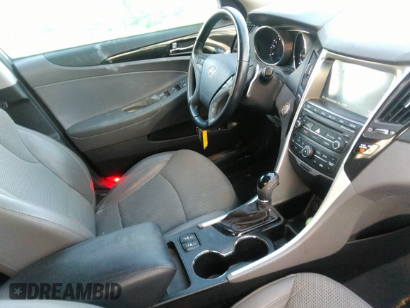 2014 Hyundai Sonata SE with VIN 5NPEC4AC9EH902931, listed as a IAAI auction lot 41594115 with 50,221 mi miles and . Bid and sale history available at DreamBid. Image 5.
