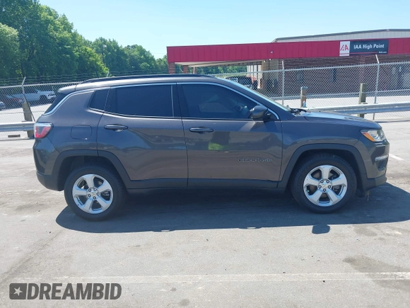 2018 Jeep Compass Altitude with VIN 3C4NJCBB1JT461649, listed as a IAAI auction lot 42206406 with 75,464 mi miles and . Bid and sale history available at DreamBid. Image 13.