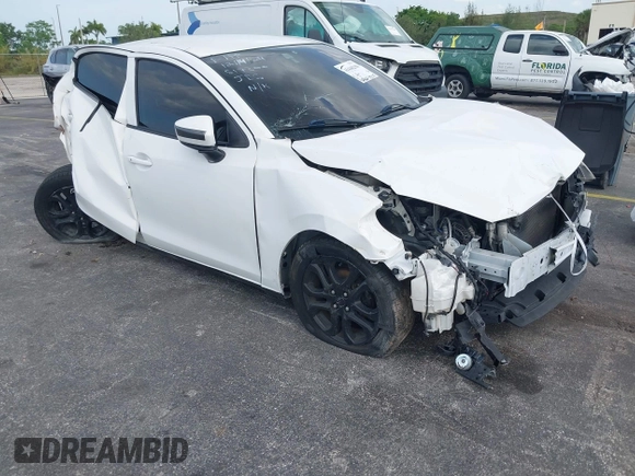 2019 Toyota Yaris L z VIN 3MYDLBYV0KY517300, wystawiony jako IAAI lot #41446298 z przebiegiem 144 666 mil mil oraz . Historia ofert i sprzedaży dostępna na DreamBid. Obrazek 6.