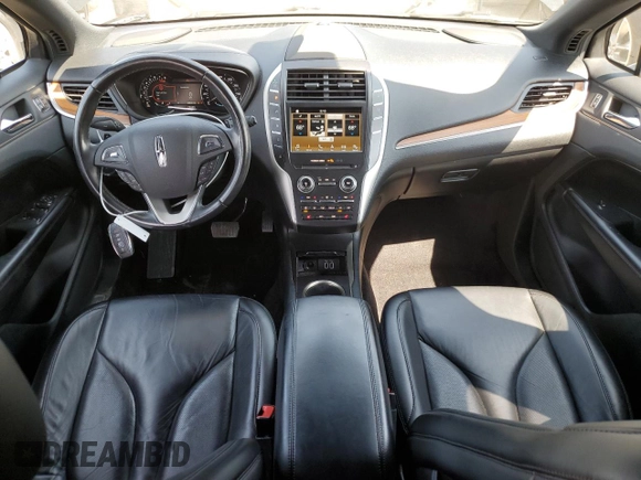 2019 Lincoln MKC Select с VIN 5LMCJ2C94KUL03674, выставлен на аукционе Copart как лот 59881425 с пробегом 55 920 миль миль и Списание • Salvage title. История ставок и продаж доступна на DreamBid. Изображение 8.