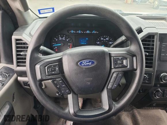 2019 Ford F-250 XL with VIN 1FT7X2B66KEE56940, listed as a IAAI auction lot 42282376 with 176,667 mi miles and . Bid and sale history available at DreamBid. Image 25.
