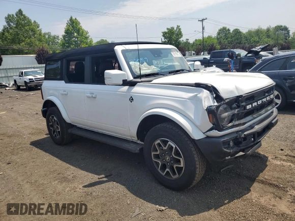 2024 Ford Bronco Outer Banks with VIN 1FMEE8BP0RLA31725, listed as a Copart auction lot 60918675 with 10,452 mi miles and Salvage title. Bid and sale history available at DreamBid. Image 4.