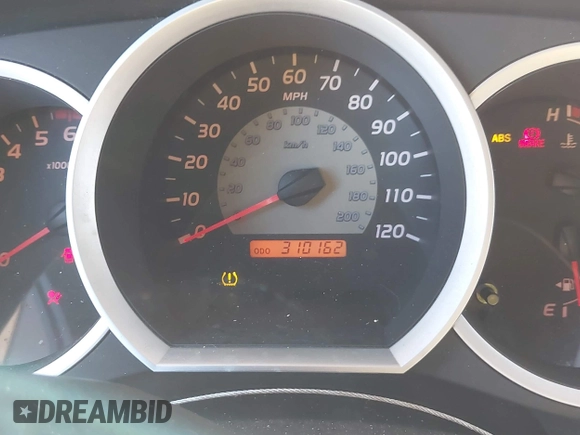 2006 Toyota Tacoma with VIN 5TEUX42NX6Z283853, listed as a IAAI auction lot 41351454 with 310,162 mi miles. Bid and sale history available at carsss.com. Image 7.