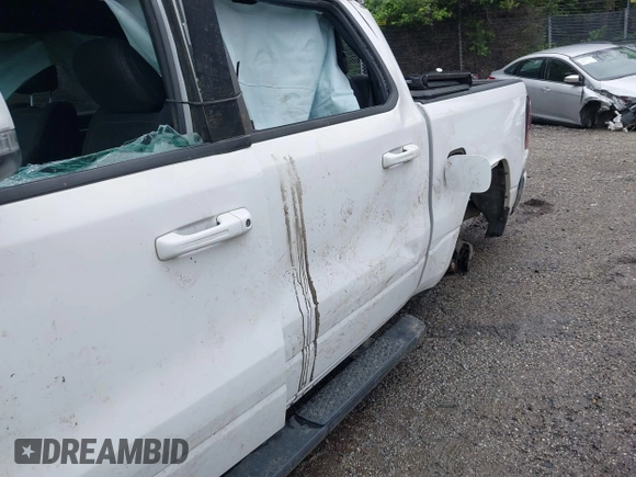 2020 Ram 1500 Big Horn z VIN 1C6SRFFT8LN207821, wystawiony jako IAAI lot #42254465 z przebiegiem 71 158 mil mil oraz . Historia ofert i sprzedaży dostępna na DreamBid. Obrazek 6.