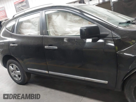 2015 Nissan Rogue S z VIN JN8AS5MV7FW250122, wystawiony jako IAAI lot #41580981 z przebiegiem 99 297 mil mil oraz . Historia ofert i sprzedaży dostępna na DreamBid. Obrazek 13.