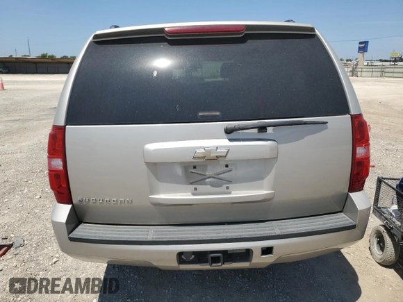 2008 Chevrolet Suburban LTZ with VIN 3GNFC16J18G179705, listed as a Copart auction lot 67915664 with 189,847 mi miles and Salvage Title. Bid and sale history available at carsss.com. Image 6.