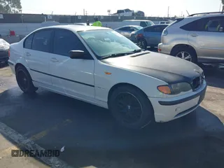 2005 BMW 3 Series 325i with VIN WBAAZ33415KW78114, listed as a IAAI auction lot 41626606 with Not Provided miles and . Bid and sale history available at carsss.com. Image 1.