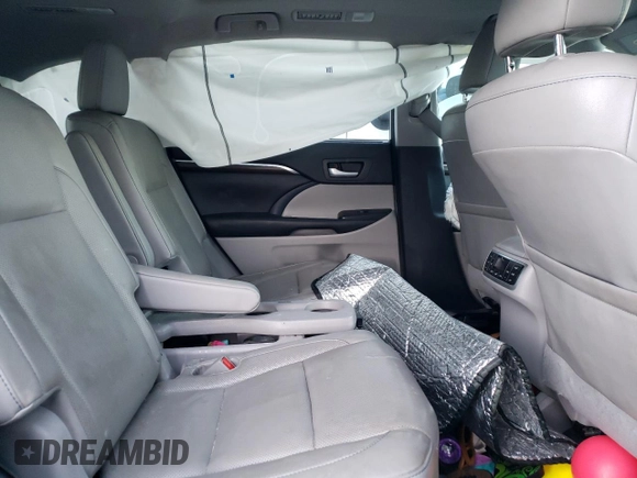2016 Toyota Highlander Hybrid Limited with VIN 5TDDCRFH9GS017011, listed as a Copart auction lot 37613753 with 0 mi miles. Bid and sale history available at carsss.com. Image 10.