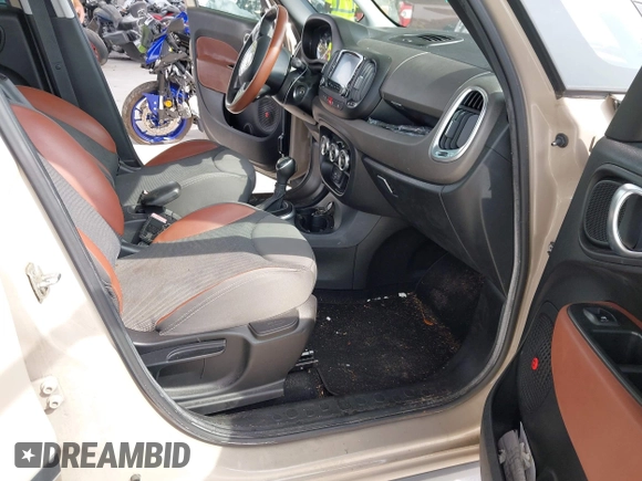 2014 FIAT 500L Trekking with VIN ZFBCFADH2EZ018037, listed as a IAAI auction lot 42196695 with 88,743 mi miles and . Bid and sale history available at DreamBid. Image 5.