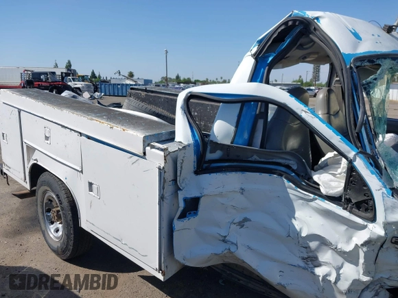 2002 Ford F-250 with VIN 1FDNF20L32EC76328, listed as a IAAI auction lot 42134365 with Not provided miles and . Bid and sale history available at DreamBid. Image 15.