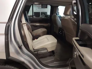 2020 Ford Expedition Limited with VIN 1FMJU1KT8LEA79460, listed as a IAAI auction lot 41749023 with 72,912 mi miles. Bid and sale history available at carsss.com. Image 8.