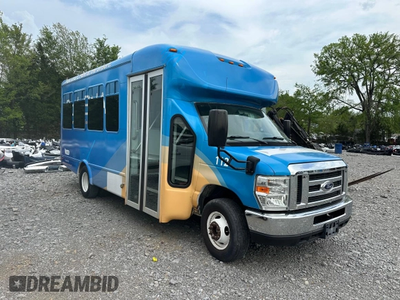 2016 Ford Econoline Cargo with VIN 1FDFE4FSXGDC43437, listed as a Copart auction lot 54863145 with 211,661 mi miles and Clean Title. Bid and sale history available at DreamBid. Image 1.