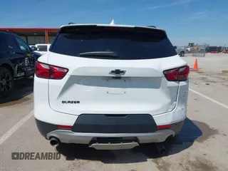 2022 Chevrolet Blazer LT z VIN 3GNKBDRS0NS135906, wystawiony jako IAAI lot #42070239 z przebiegiem 127 017 mil mil oraz . Historia ofert i sprzedaży dostępna na DreamBid. Obrazek 17.