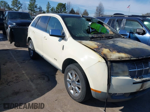 2008 Lincoln MKX with VIN 2LMDU68C28BJ05981, listed as a IAAI auction lot 41571590 with 1 mi miles. Bid and sale history available at carsss.com. Image 1.