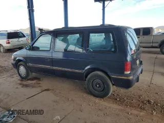 1993 Plymouth Voyager z VIN 2P4GH25K1PR283274, wystawiony jako Copart lot #79144394 z przebiegiem 105 890 mil mil oraz Tytuł czysty. Historia ofert i sprzedaży dostępna na DreamBid. Obrazek 2.
