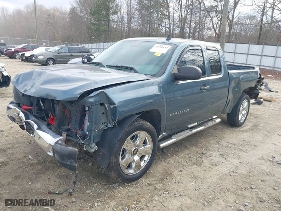 2008 Chevrolet Silverado 1500 Work Truck with VIN 1GCEC19X58Z218168, listed as a IAAI auction lot 41551543 with 194,810 mi miles. Bid and sale history available at carsss.com. Image 2.