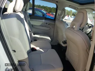 2021 Volvo XC90 Momentum z VIN YV4102CK2M1734892, wystawiony jako Copart lot #87356004 z przebiegiem 47 207 mil mil oraz Szkoda całkowita • Salvage title. Historia ofert i sprzedaży dostępna na DreamBid. Obrazek 10.