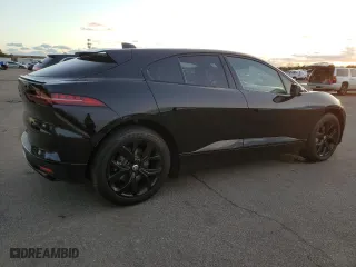 2024 Jaguar I-PACE R-Dynamic HSE with VIN SADHM2S19R1632208, listed as a Copart auction lot 82325754 with 3,281 mi miles and Salvage Title. Bid and sale history available at carsss.com. Image 3.