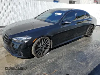 2022 Mercedes-Benz S 580 z VIN W1K6G7GB6NA144200, wystawiony jako Copart lot #48223505 z przebiegiem 29 488 mil mil oraz Szkoda całkowita • Salvage title. Historia ofert i sprzedaży dostępna na DreamBid. Obrazek 1.