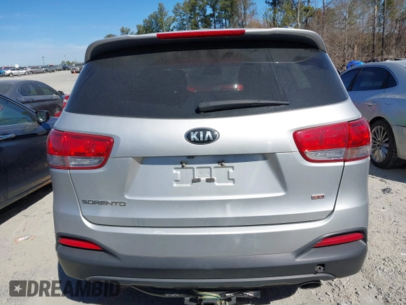 2016 Kia Sorento LX with VIN 5XYPG4A38GG022276, listed as a IAAI auction lot 41672907 with 201,417 mi miles. Bid and sale history available at carsss.com. Image 16.