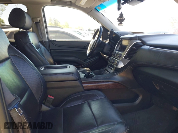 2015 GMC Yukon XL SLT with VIN 1GKS1HKC8FR221608, listed as a IAAI auction lot 42044318 with 215,757 mi miles. Bid and sale history available at carsss.com. Image 5.