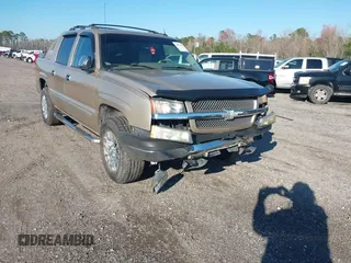 2005 Chevrolet Avalanche LS with VIN 3GNEC12Z45G167762, listed as a IAAI auction lot 40376532 with 157,932 mi miles and . Bid and sale history available at DreamBid. Image 12.