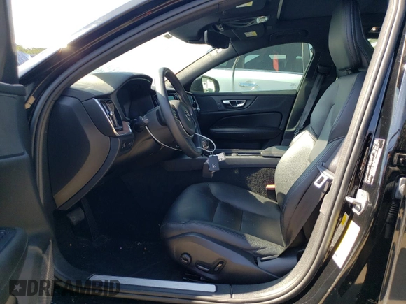 2019 Volvo S60 Momentum with VIN 7JRA22TK6KG009059, listed as a Copart auction lot 68901443 with 47,032 mi miles. Bid and sale history available at carsss.com. Image 7.