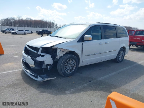 2015 Chrysler Town & Country Touring-L with VIN 2C4RC1CG8FR755148, listed as a IAAI auction lot 41806971 with 106,214 mi miles. Bid and sale history available at carsss.com. Image 18.