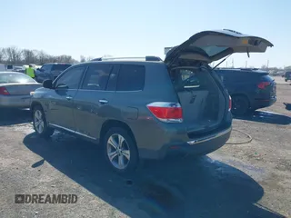 2011 Toyota Highlander Limited with VIN 5TDDK3EH6BS061624, listed as a IAAI auction lot 41772700 with 218,347 mi miles and . Bid and sale history available at DreamBid. Image 3.