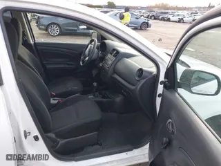 2015 Nissan Versa S Plus with VIN 3N1CN7AP6FL809150, listed as a IAAI auction lot 41593443 with 94,886 mi miles. Bid and sale history available at carsss.com. Image 5.