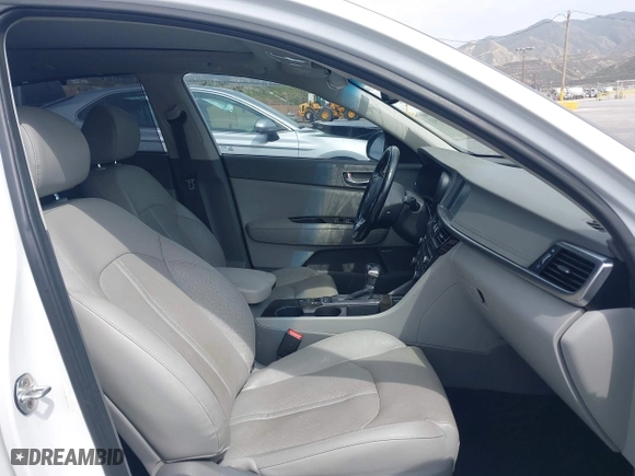 2017 Kia Optima EX with VIN 5XXGU4L38HG134961, listed as a IAAI auction lot 41976191 with 91,874 mi miles. Bid and sale history available at carsss.com. Image 5.