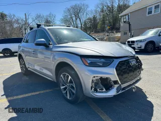2024 Audi Q5 S line Premium Plus with VIN WA1EAAFY0R2030276, listed as a Copart auction lot 50058525 with 23,918 mi miles and Clean Title. Bid and sale history available at carsss.com. Image 8.